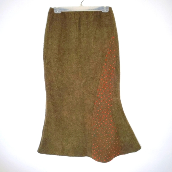 Green knit maxi skirt with orange polkadots - Picture 2 of 11